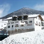 Pensión Auer 4*