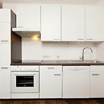 Pensión Auer 4*