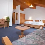 Auer 4*